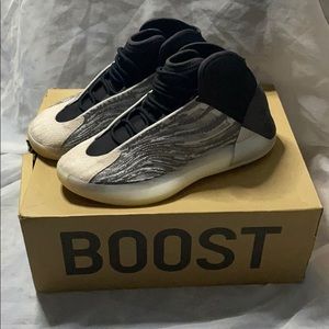 Men’s Adidas Yeezy QNTM